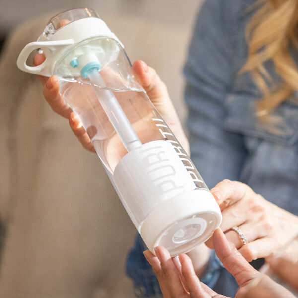 Bouteille avec système de filtration – Image 3
